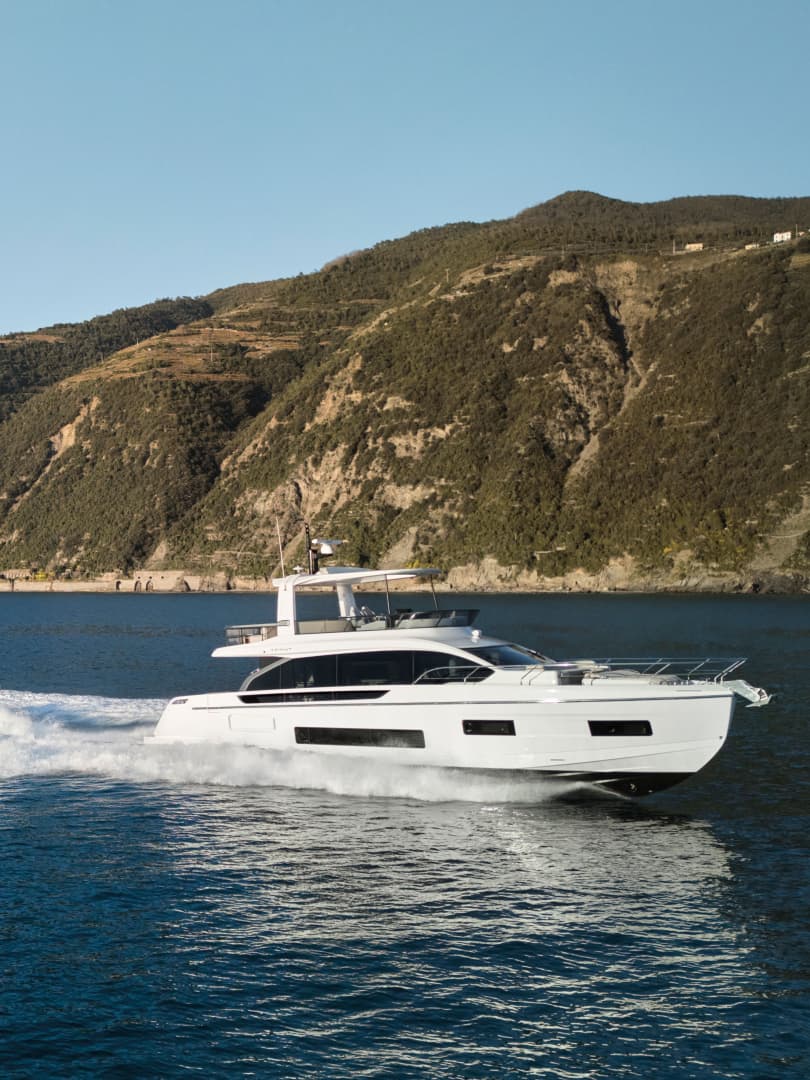 2026 Azimut 62 FLY