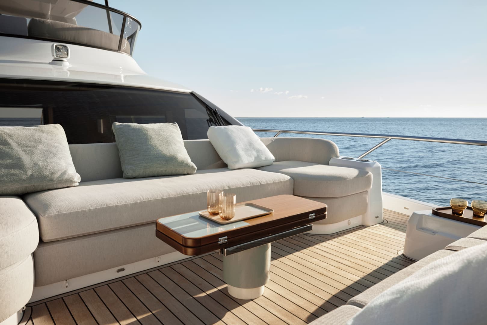 2026 Azimut 62 FLY