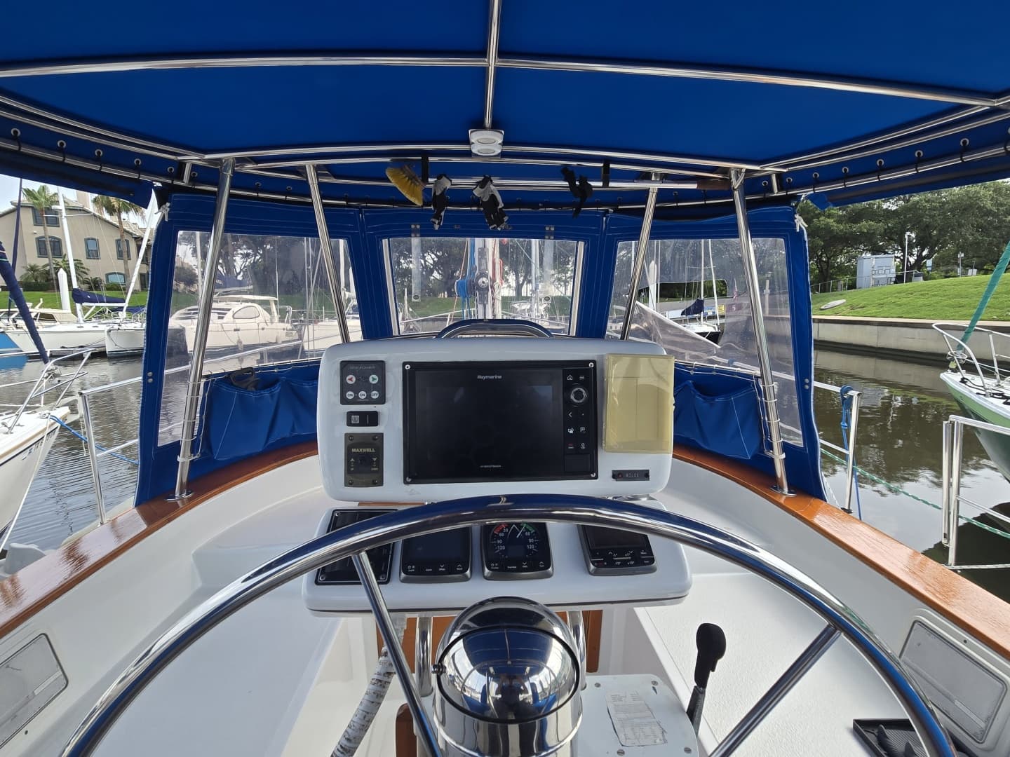 1990 Endeavour 