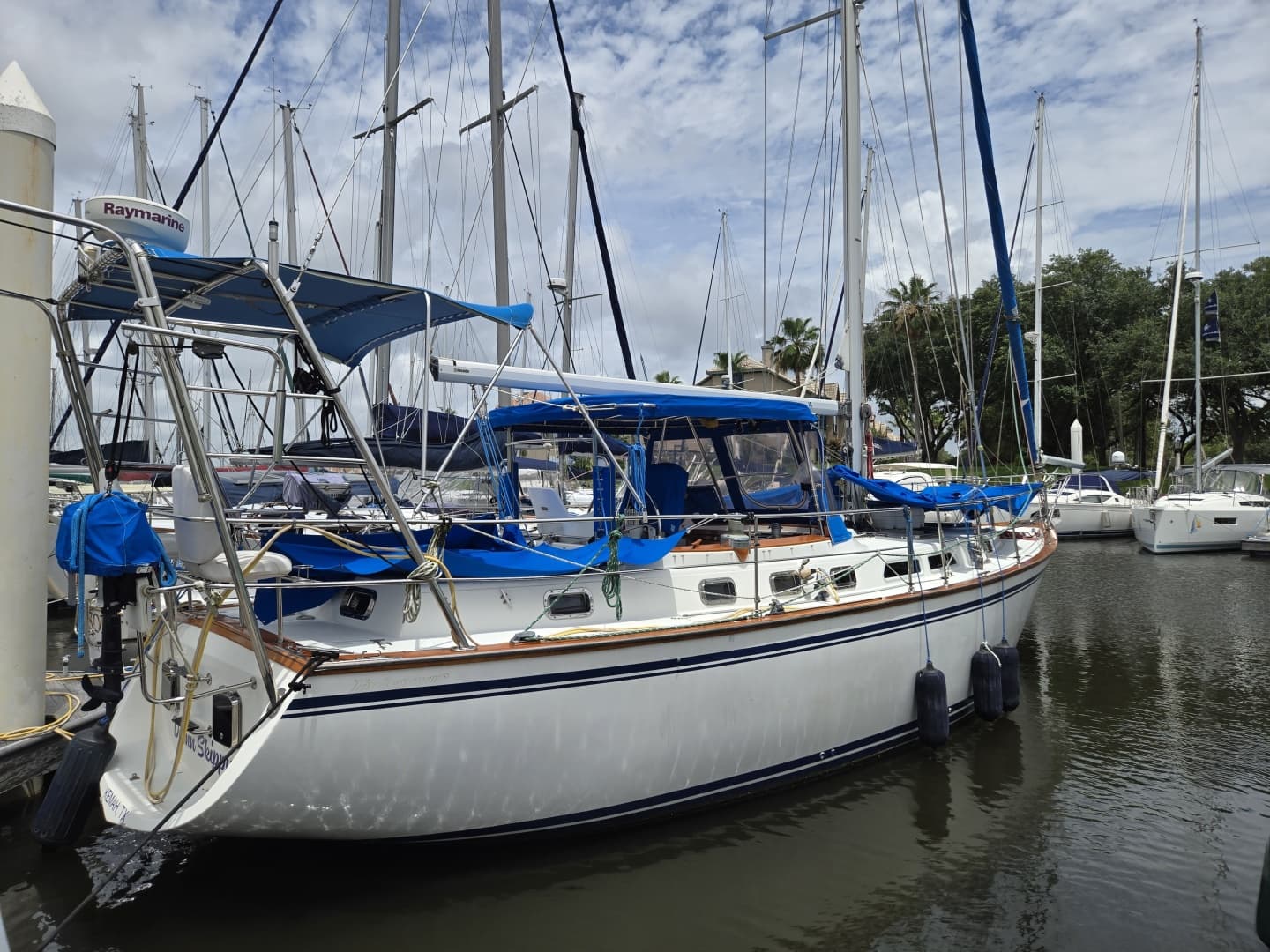 1990 Endeavour 