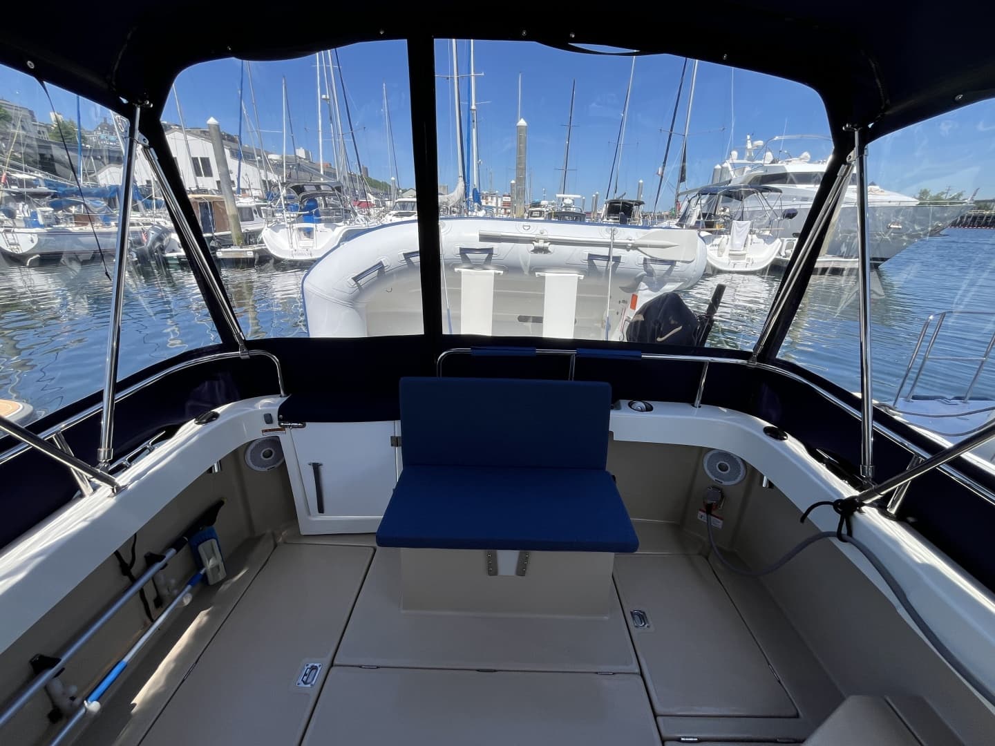 2017 Ranger Tugs R27 Northwest Edition
