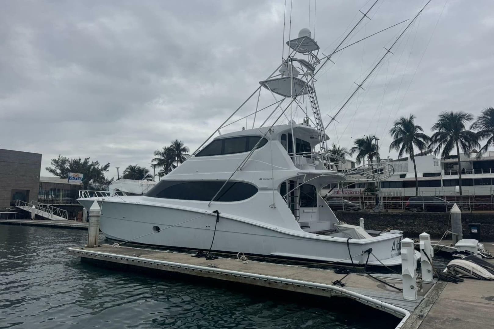 2007 Hatteras 