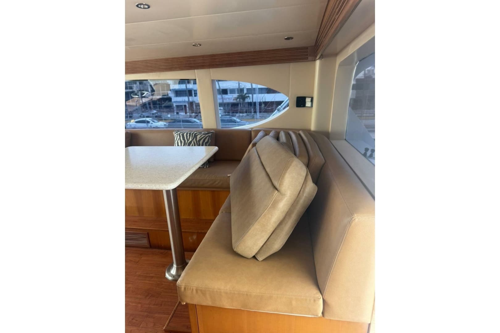 2007 Hatteras 