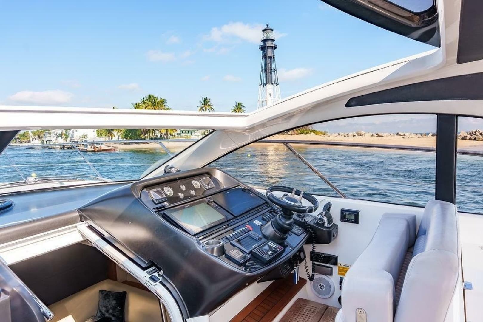 2013 Sunseeker 