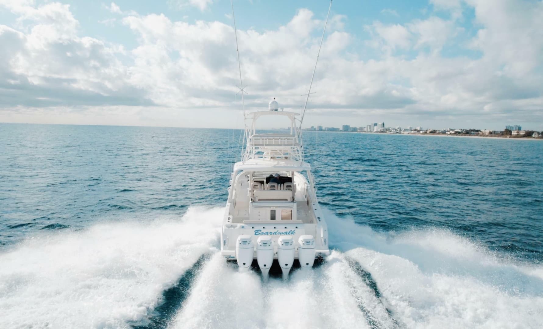 2017 Boston Whaler 