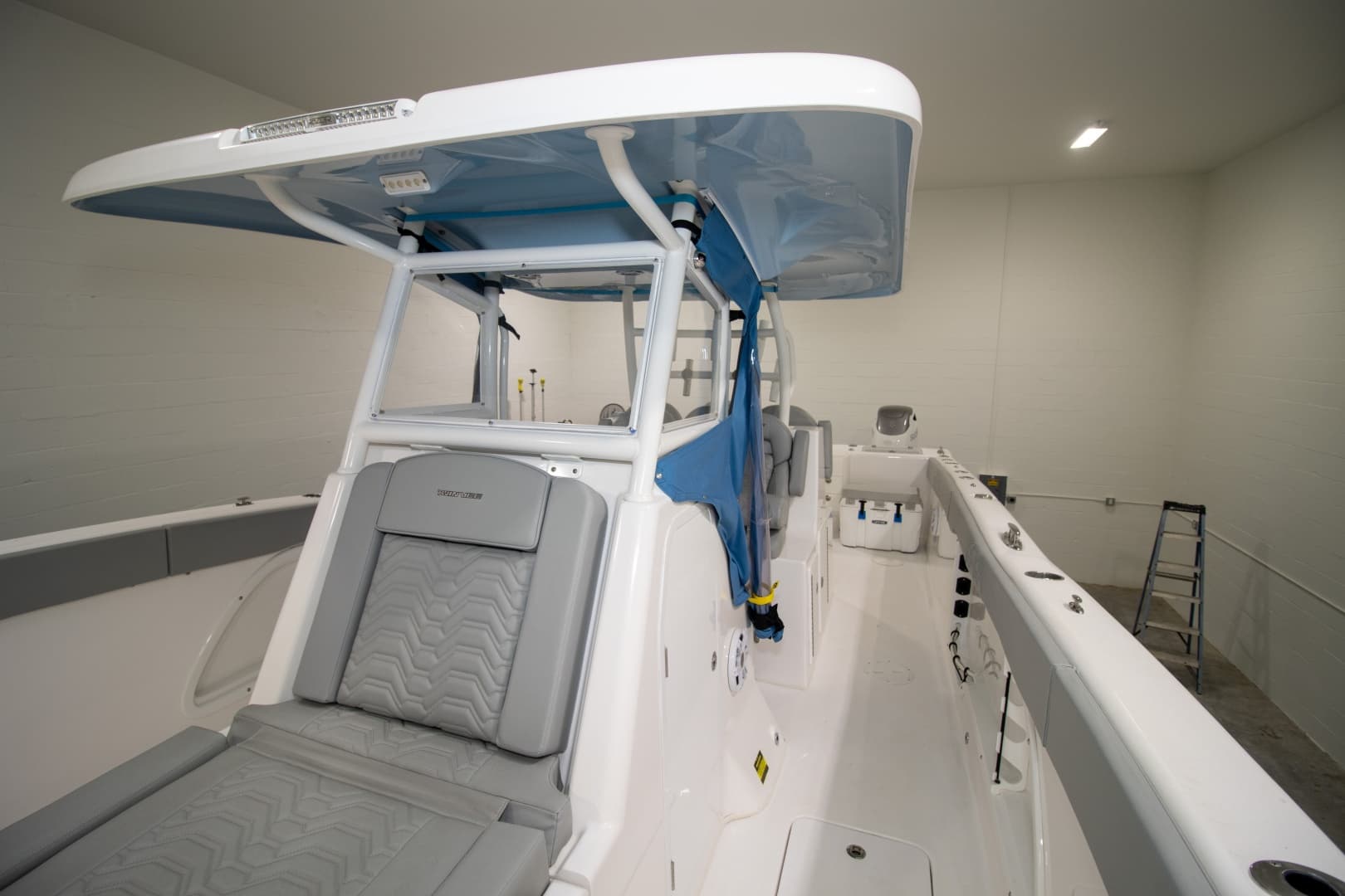 2023 Twin Vee 340 GFX