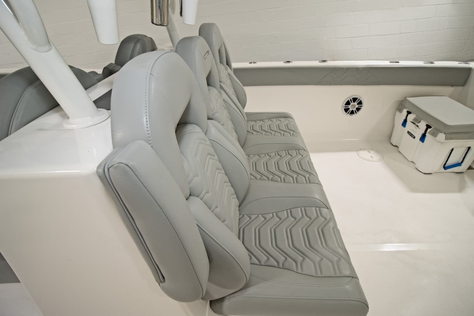 2023 Twin Vee 340 GFX