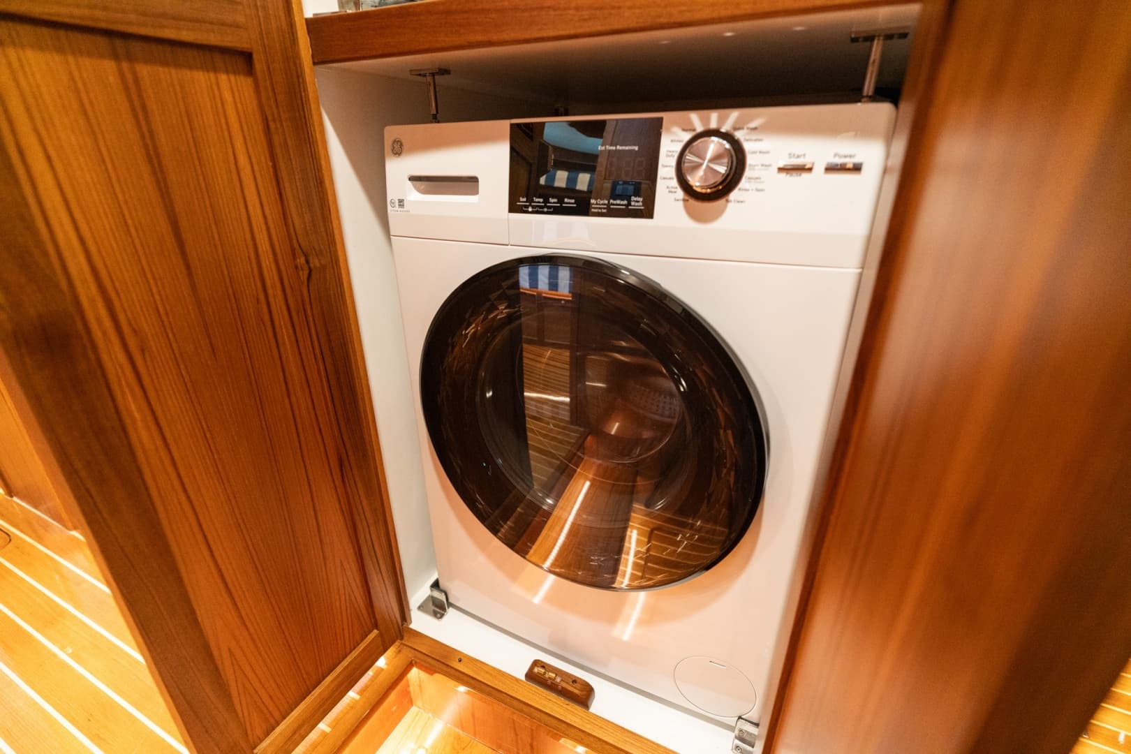 Full Sized Stacked Washer & Dryer