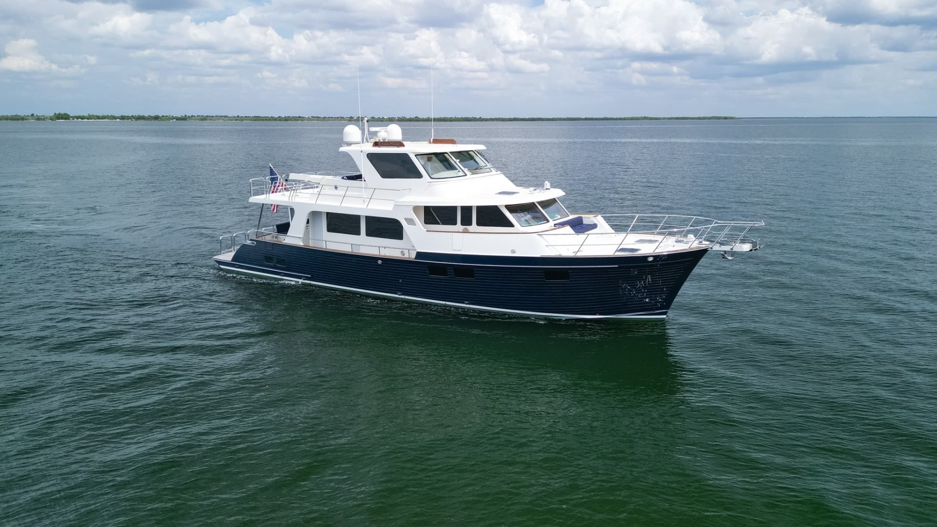 Stbd Fwd Profile