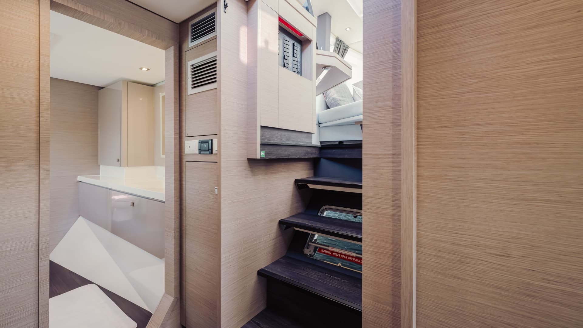 2020 Fountaine Pajot Saona 47