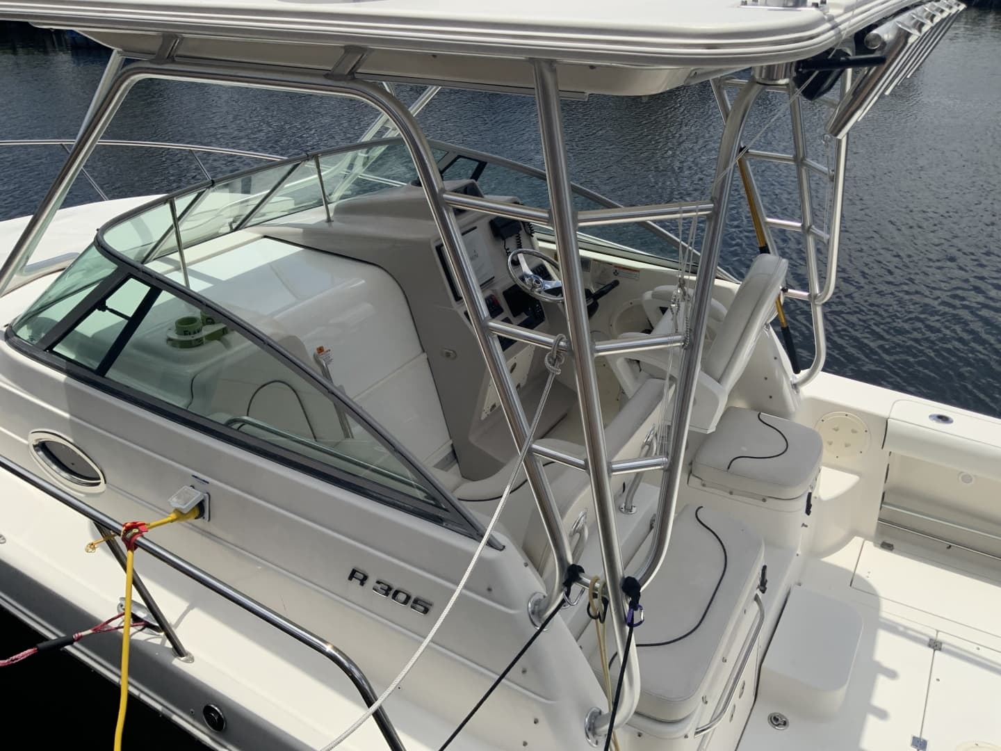 2007 Robalo R305 Walkaround