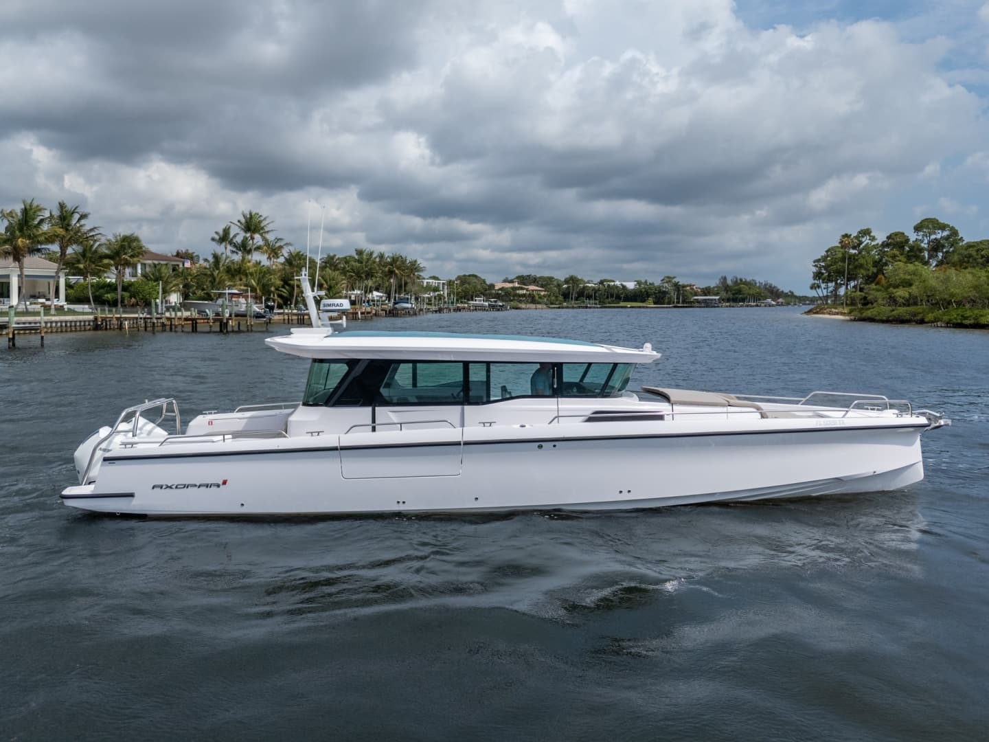 2024 Axopar 45 XC Cross Cabin