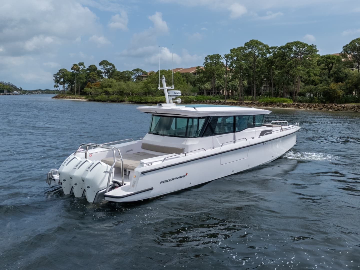 2024 Axopar 45 XC Cross Cabin