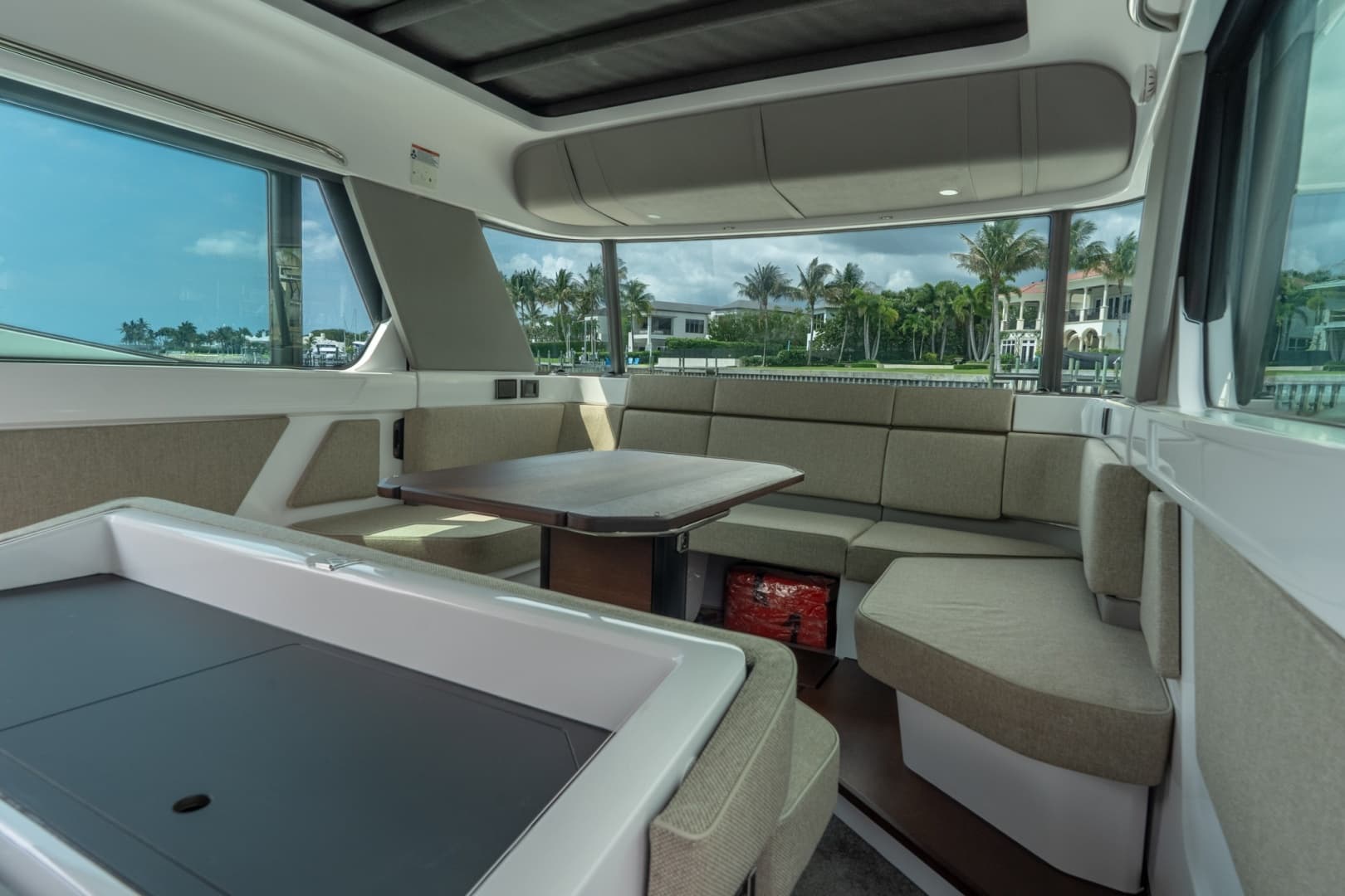 2024 Axopar 45 XC Cross Cabin