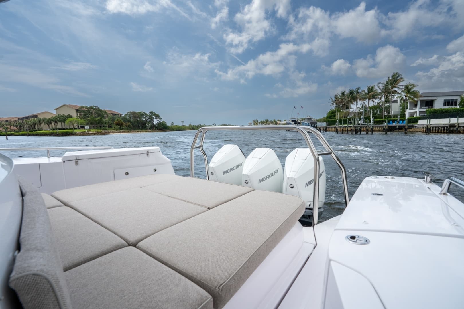 2024 Axopar 45 XC Cross Cabin