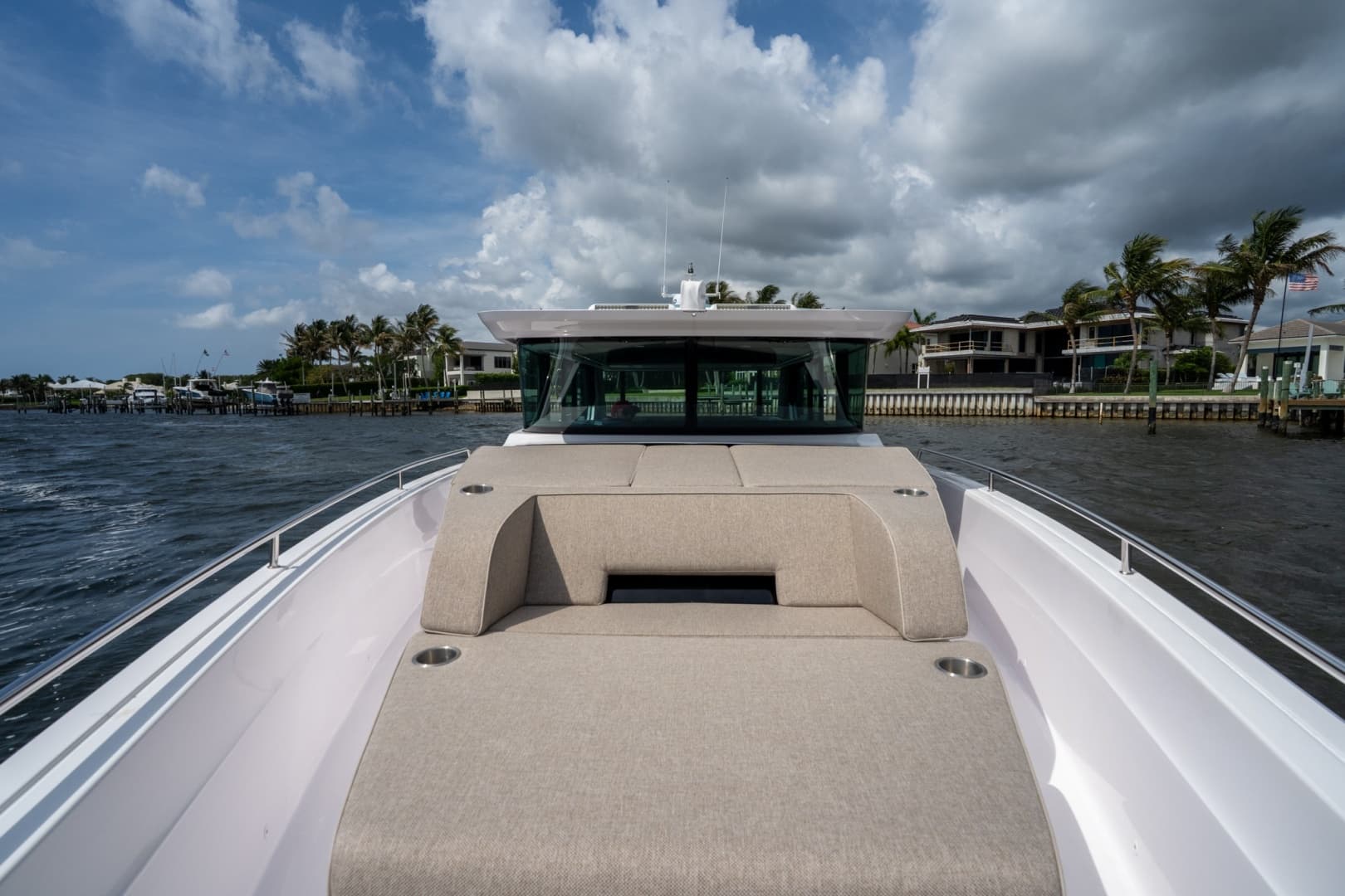 2024 Axopar 45 XC Cross Cabin