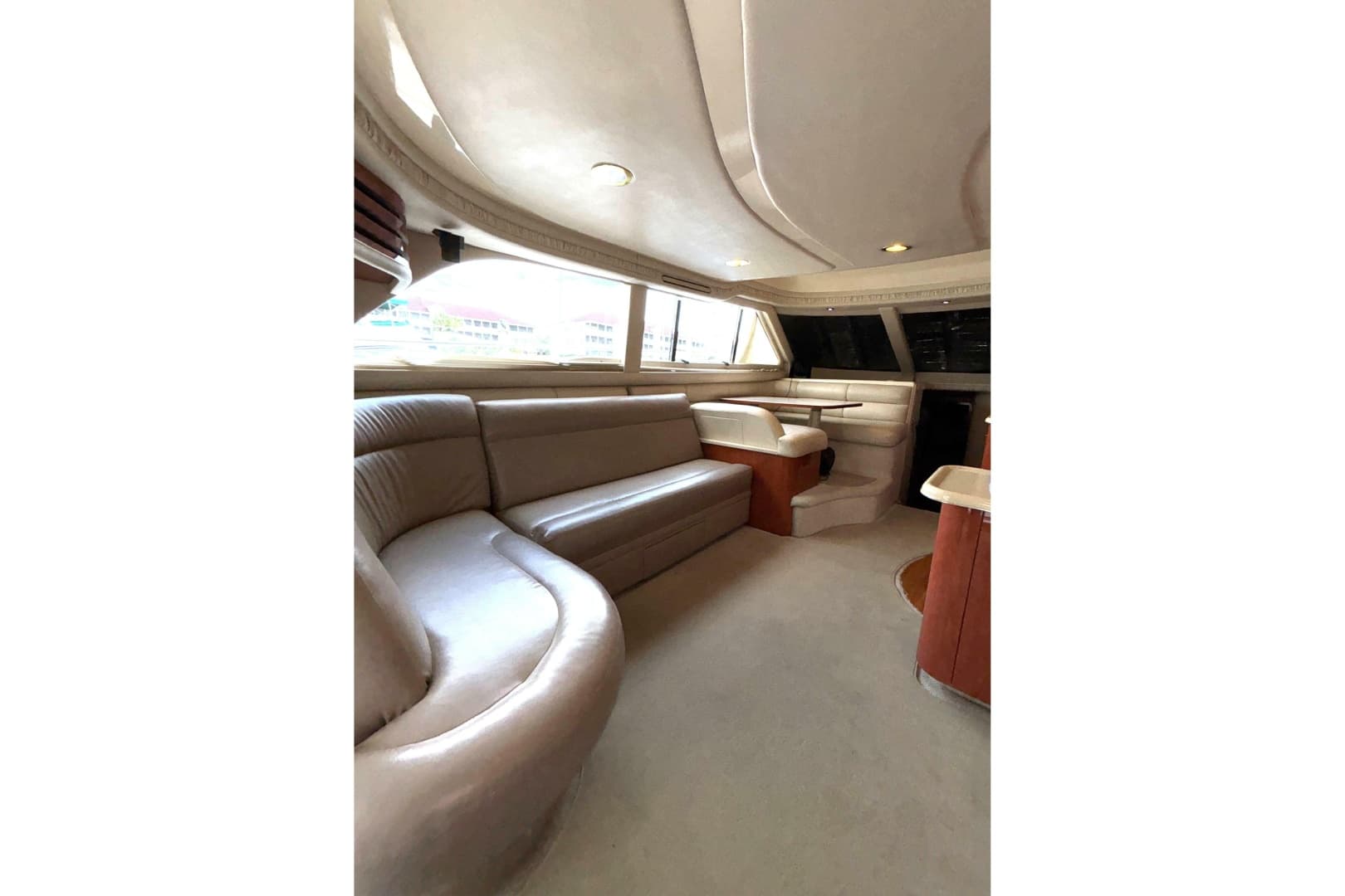 1999 Sea Ray 480 Sedan Bridge