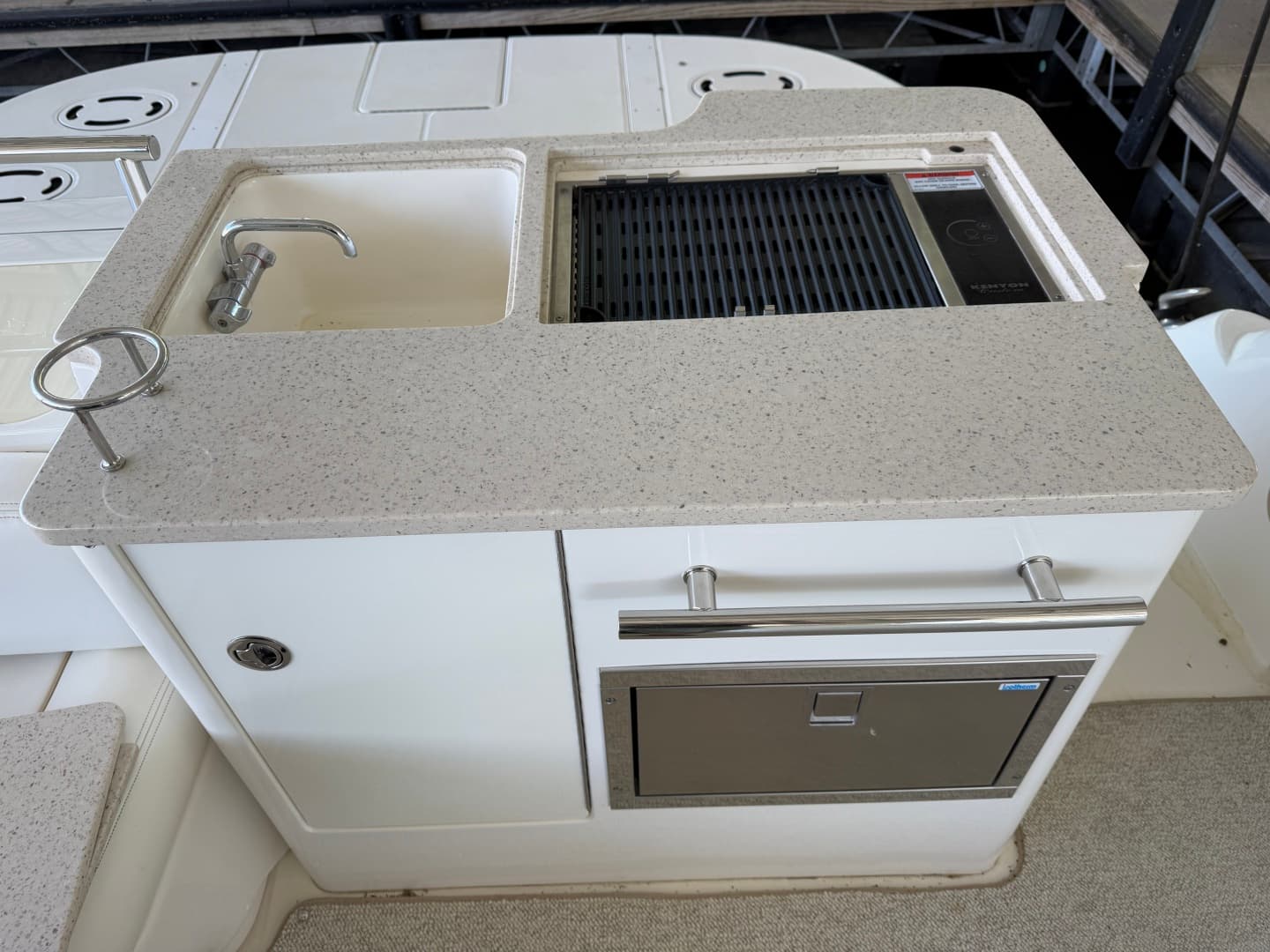 2009 Sea Ray 52 SEDAN BRIDGE