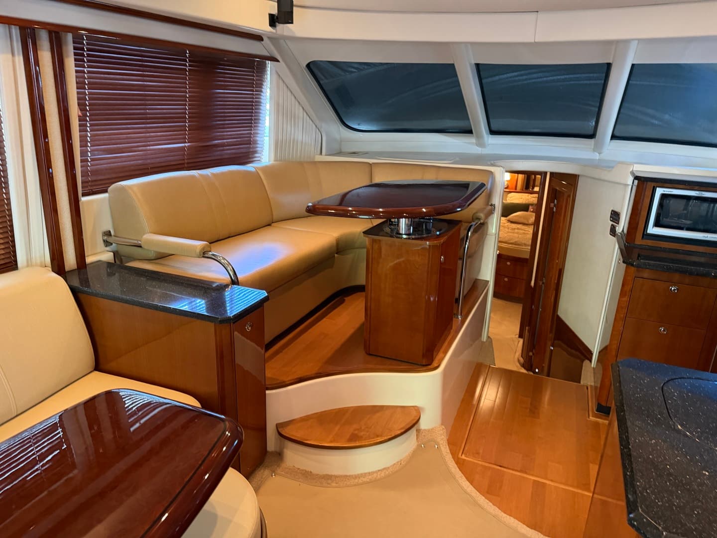 2009 Sea Ray 52 SEDAN BRIDGE
