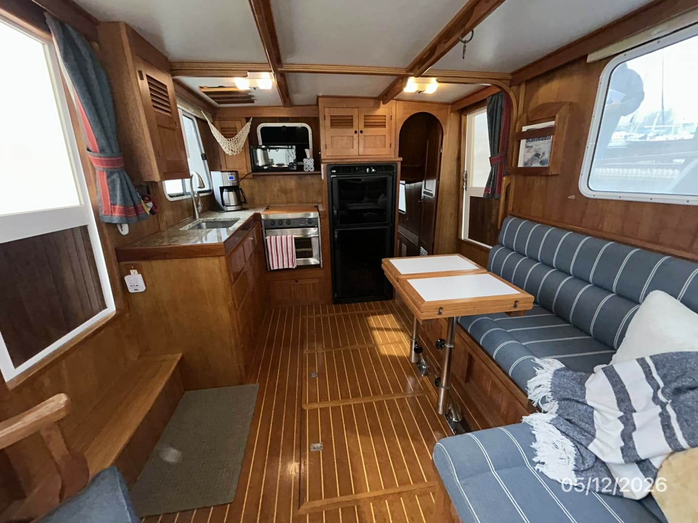 36' Monk salon aft