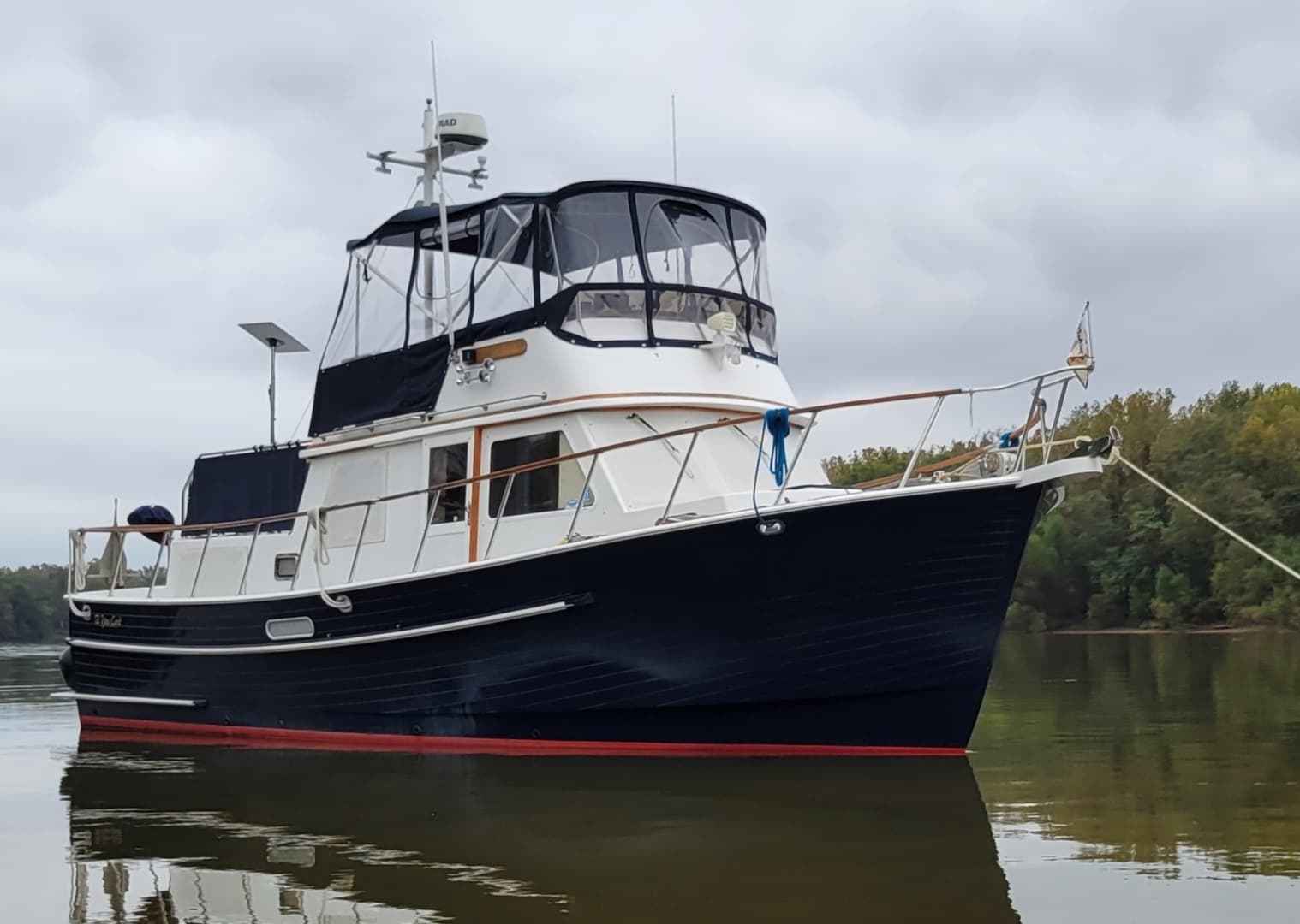 36' Monk starboard forward profile1