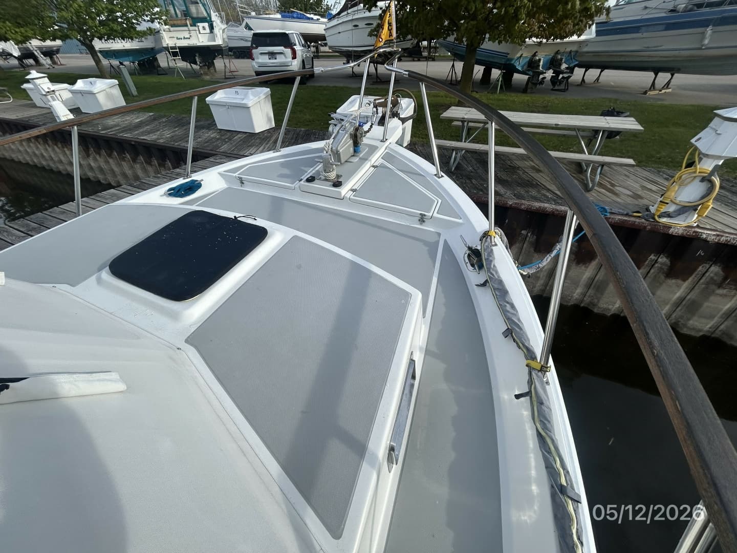 36' Monk foredeck1