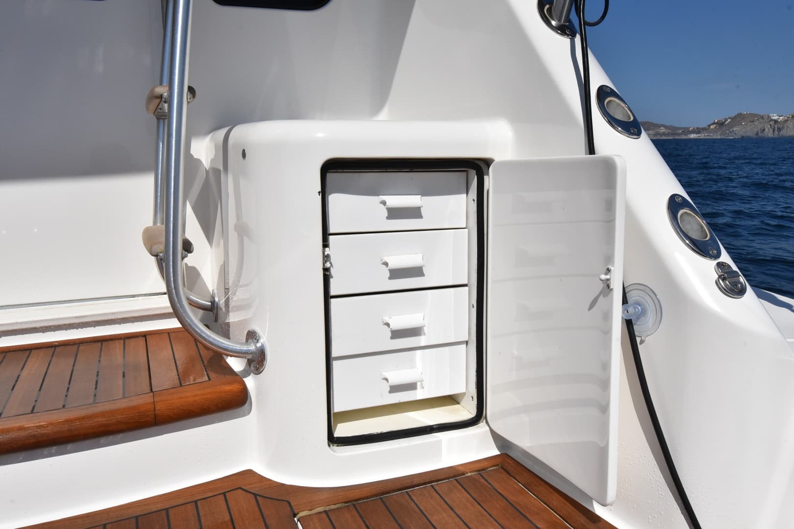 2016 Viking 55 Convertible TAG Teamv