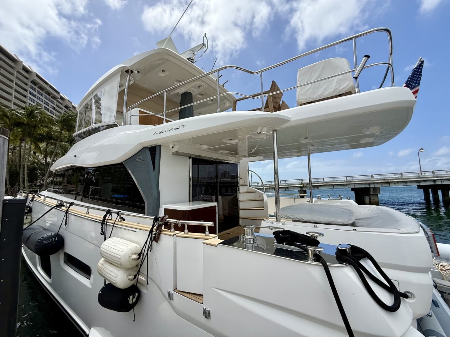 2020 Azimut Magellano 66