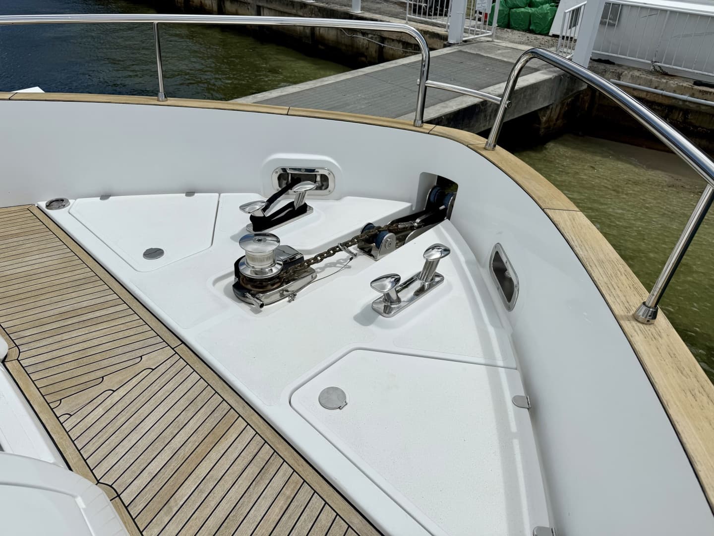 2020 Azimut Magellano 66