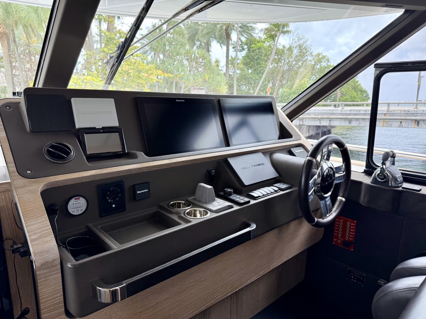2020 Azimut Magellano 66
