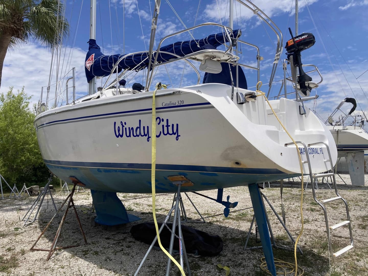 2003 Catalina 320