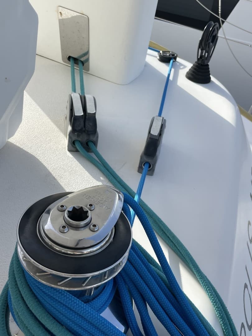 2011 Voyage Yachts 520