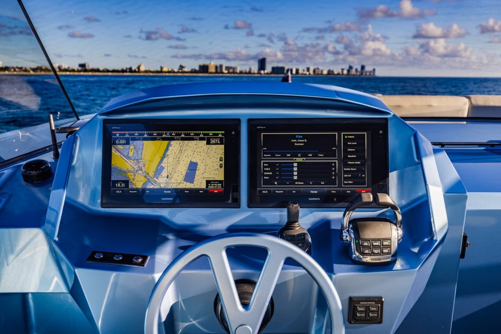 2019 Vanquish Yachts VQ58
