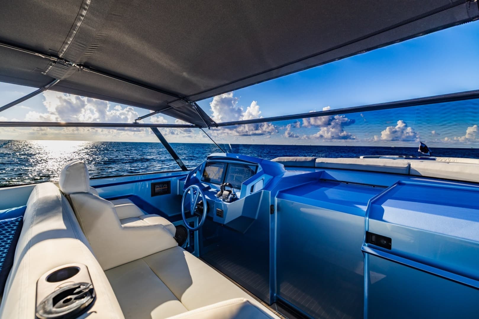 2019 Vanquish Yachts VQ58