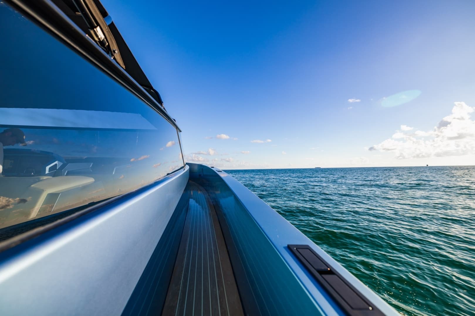 2019 Vanquish Yachts VQ58