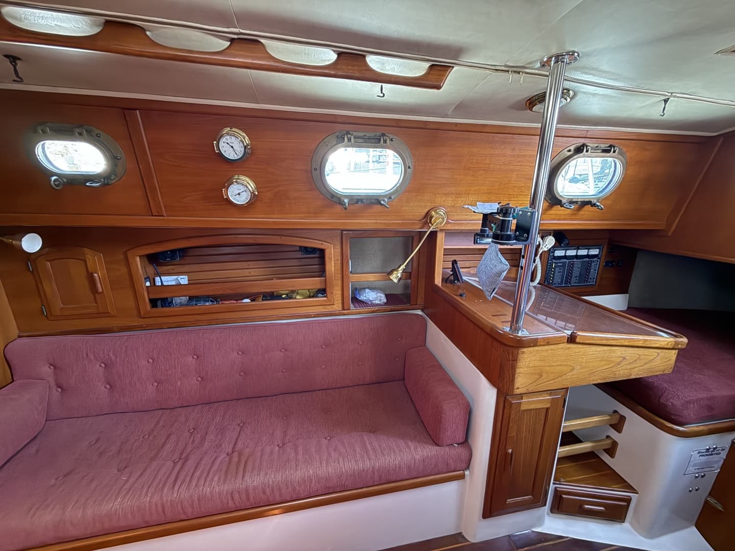 1987 Pacific Seacraft 