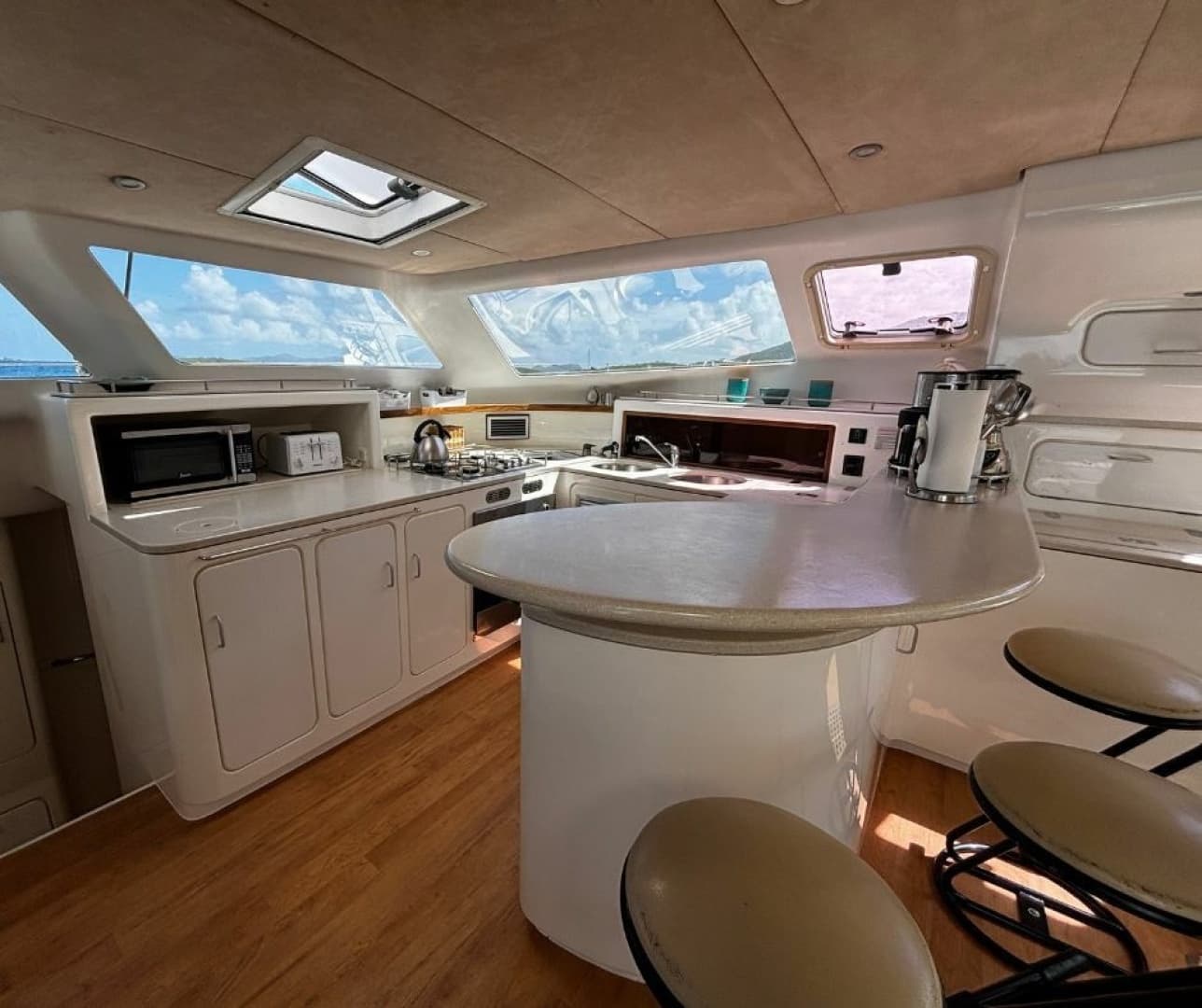 2015 Voyage Yachts 520