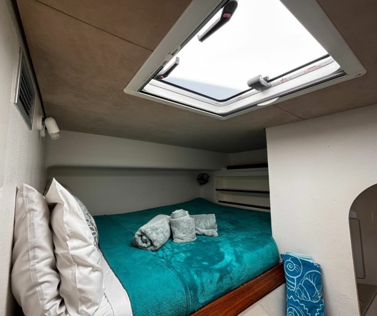 2015 Voyage Yachts 520