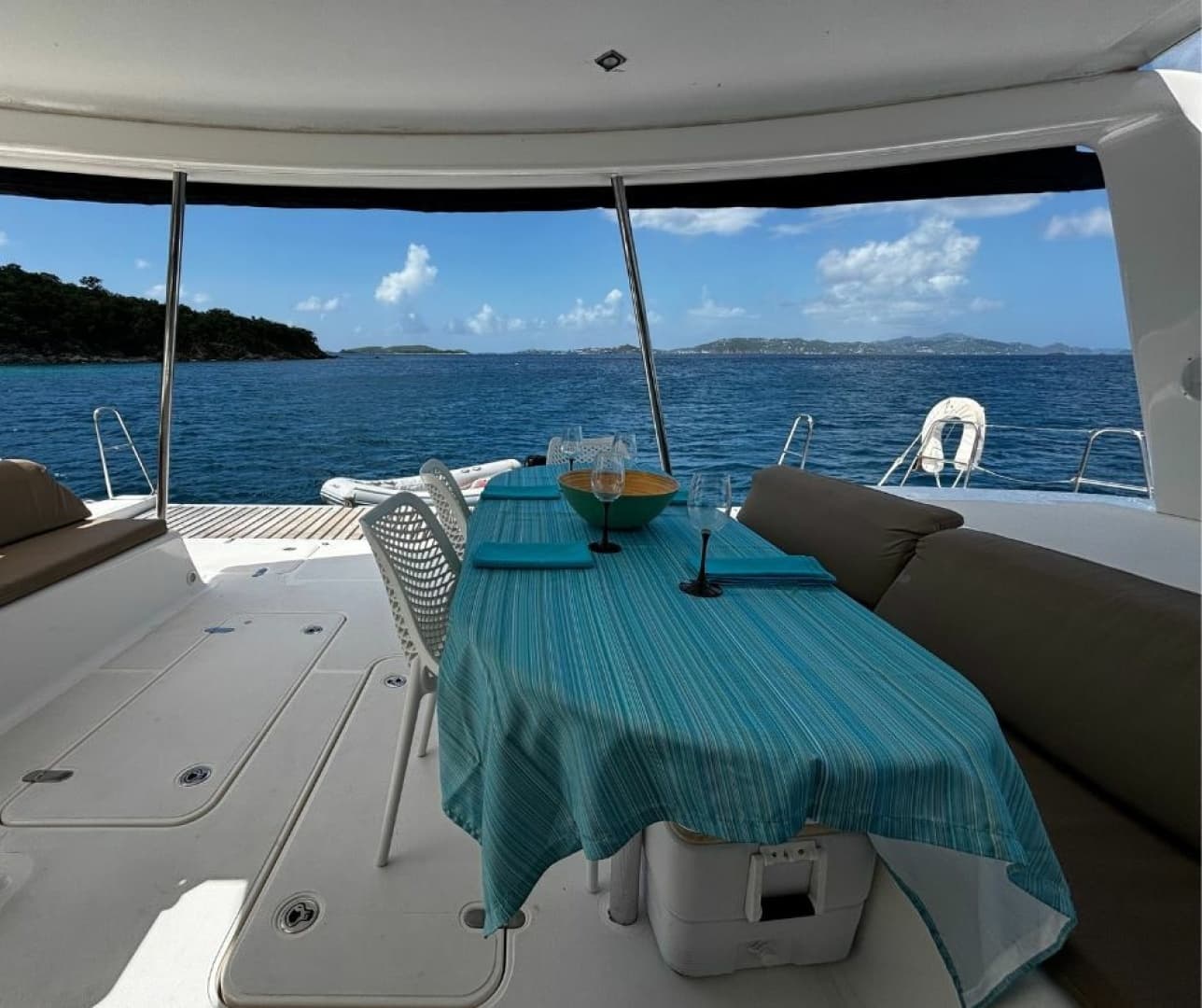2015 Voyage Yachts 520