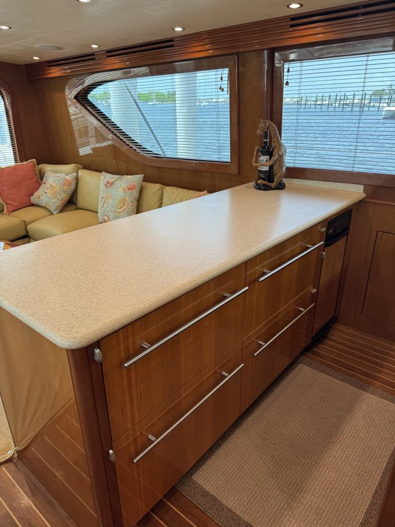 2004 Hatteras 