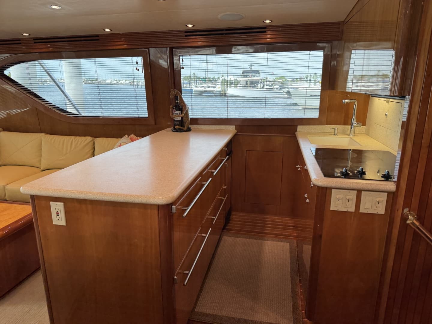 2004 Hatteras 