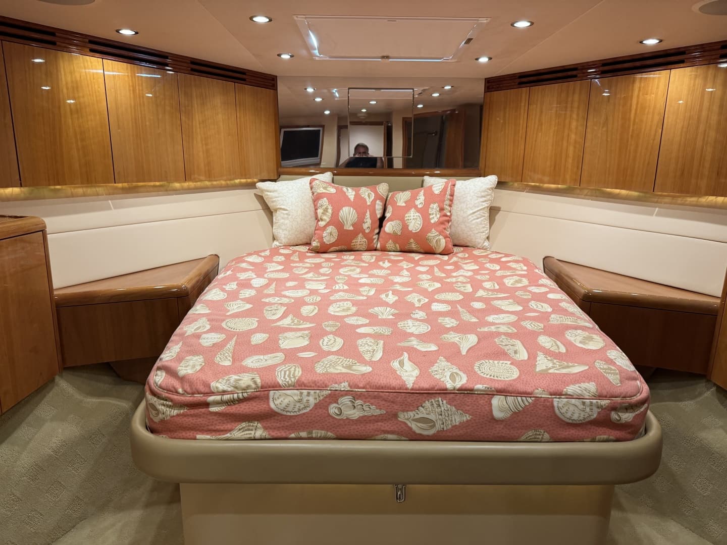 2004 Hatteras 