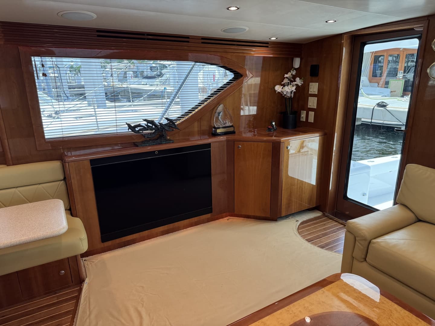 2004 Hatteras 