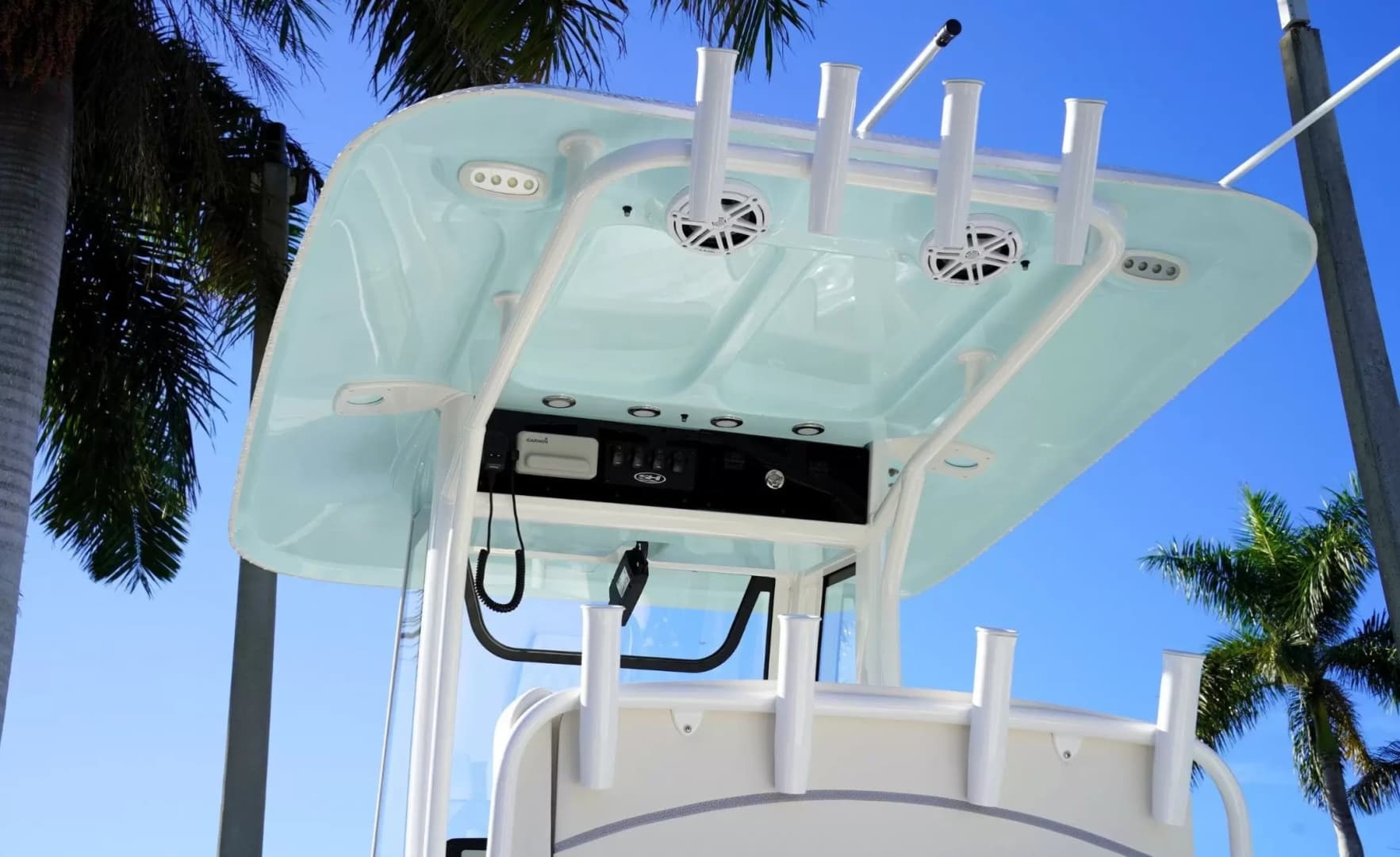 2026 Sea Hunt Ultra 245SE