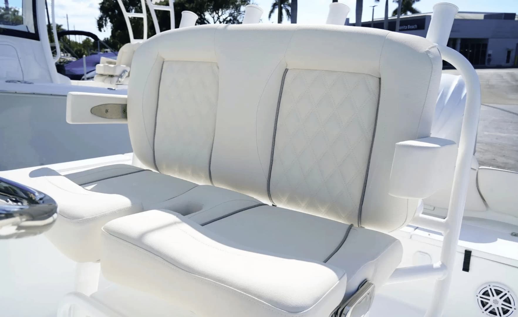 2026 Sea Hunt Ultra 245SE