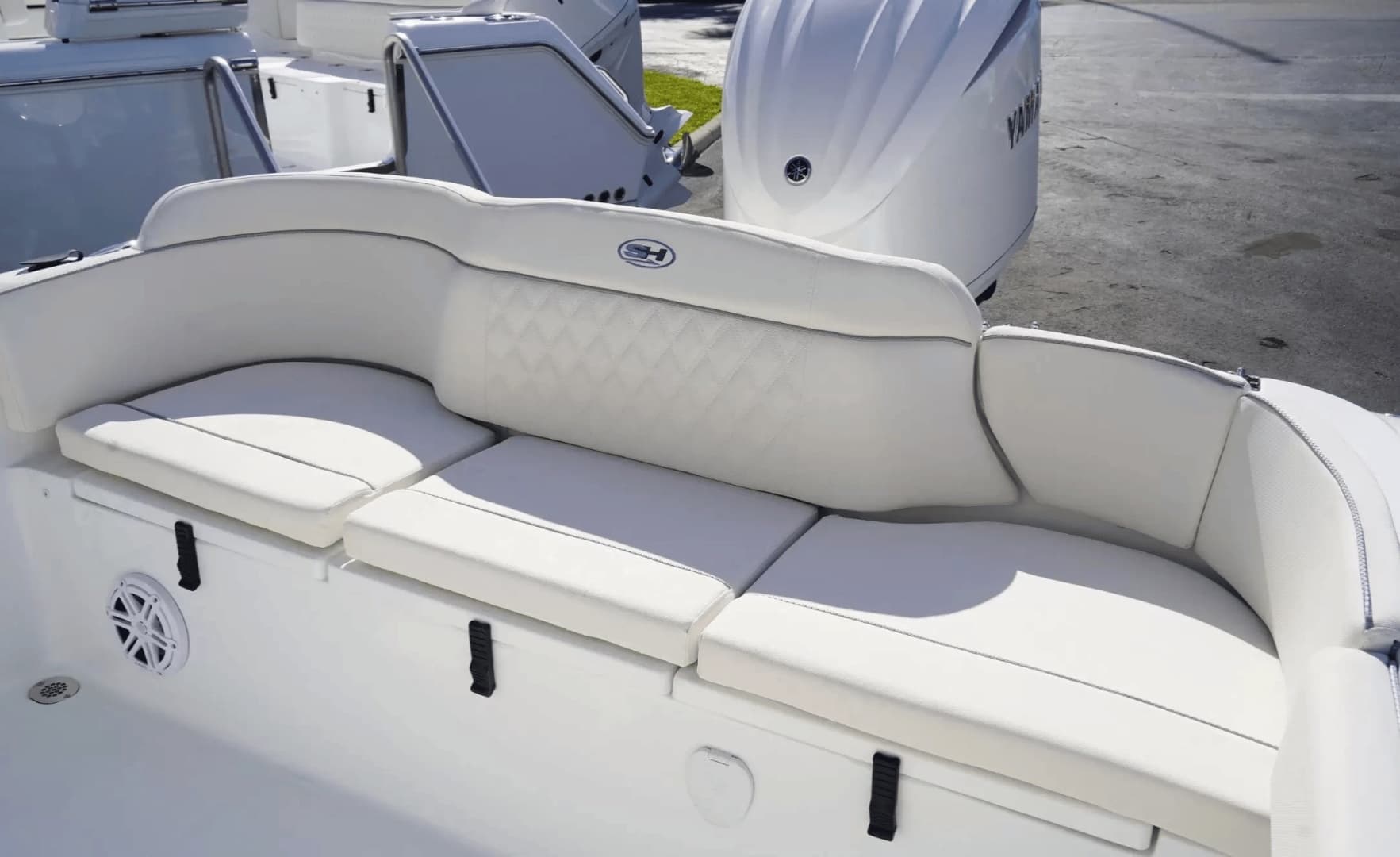 2026 Sea Hunt Ultra 245SE