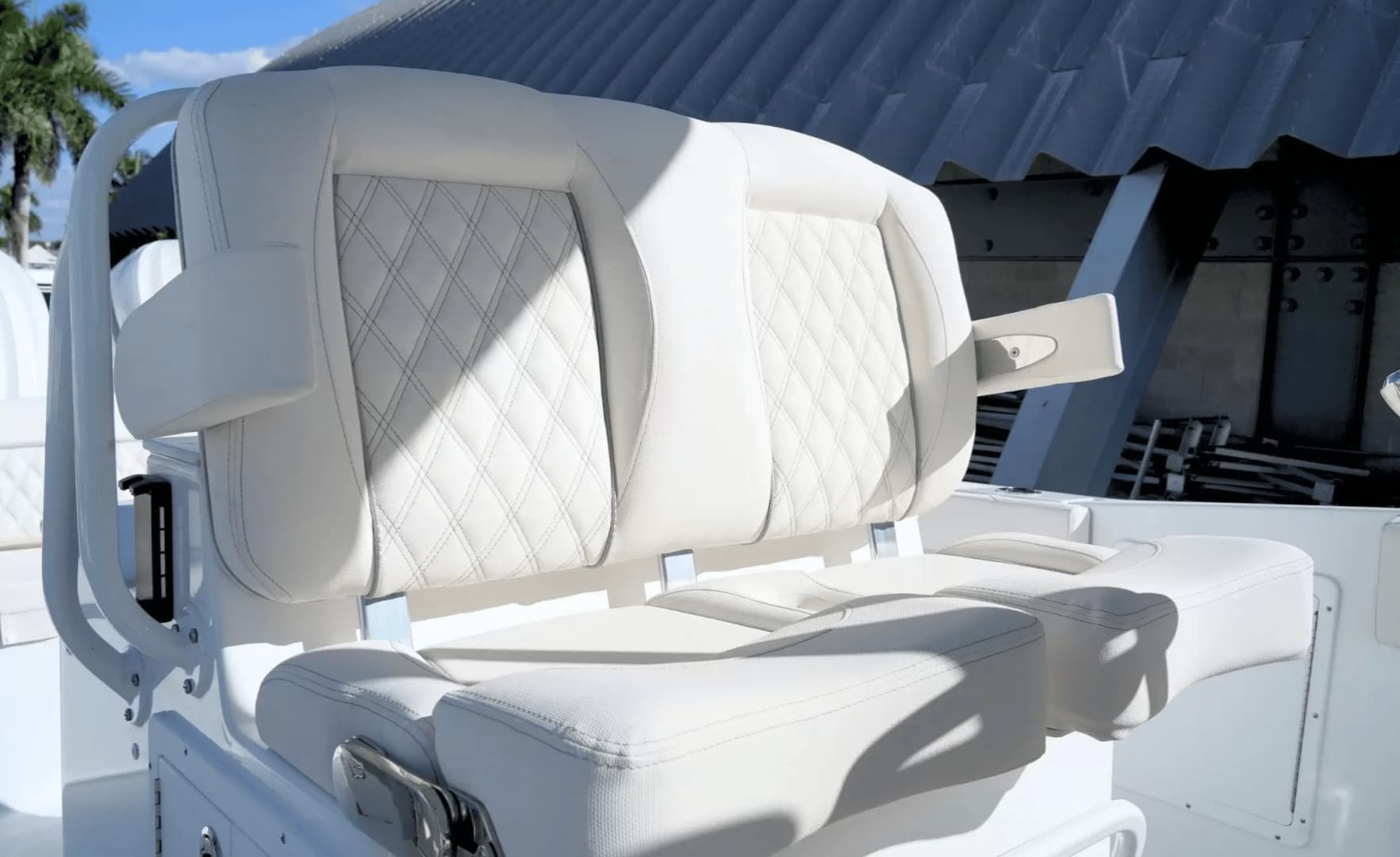 2026 Sea Hunt Ultra 305SE