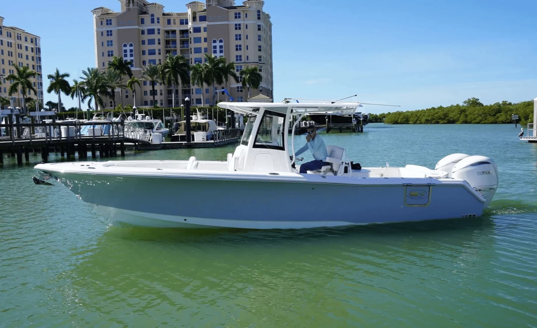 2026 Sea Hunt Ultra 305SE