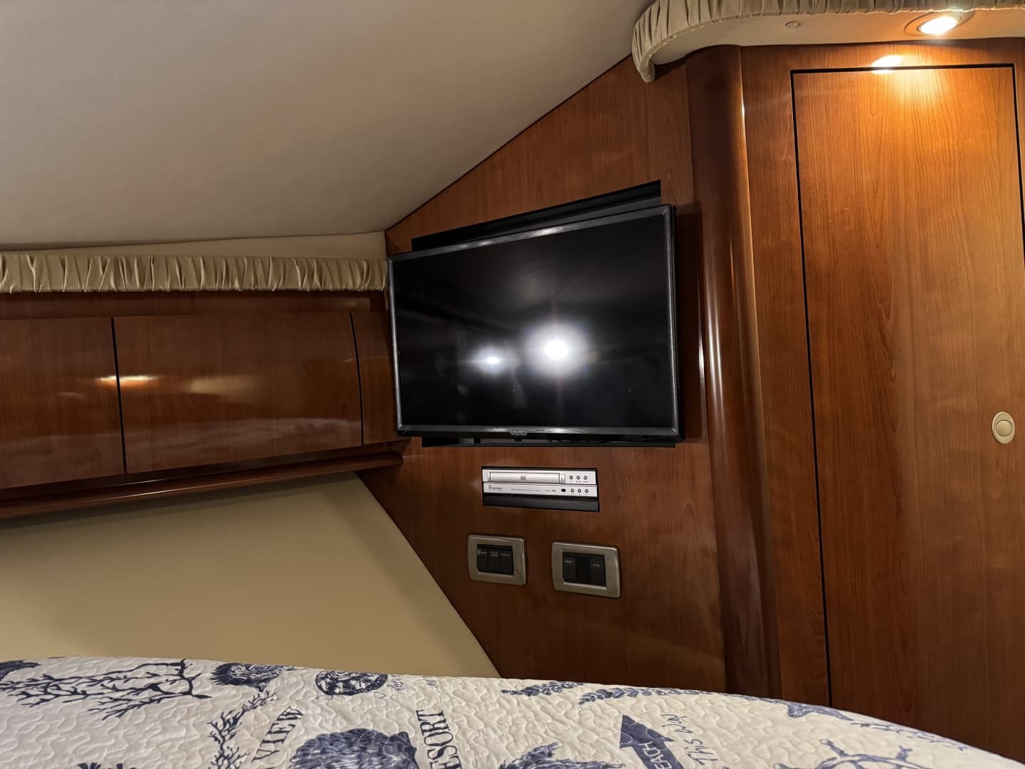 2005 Sea Ray 420 Sundancer