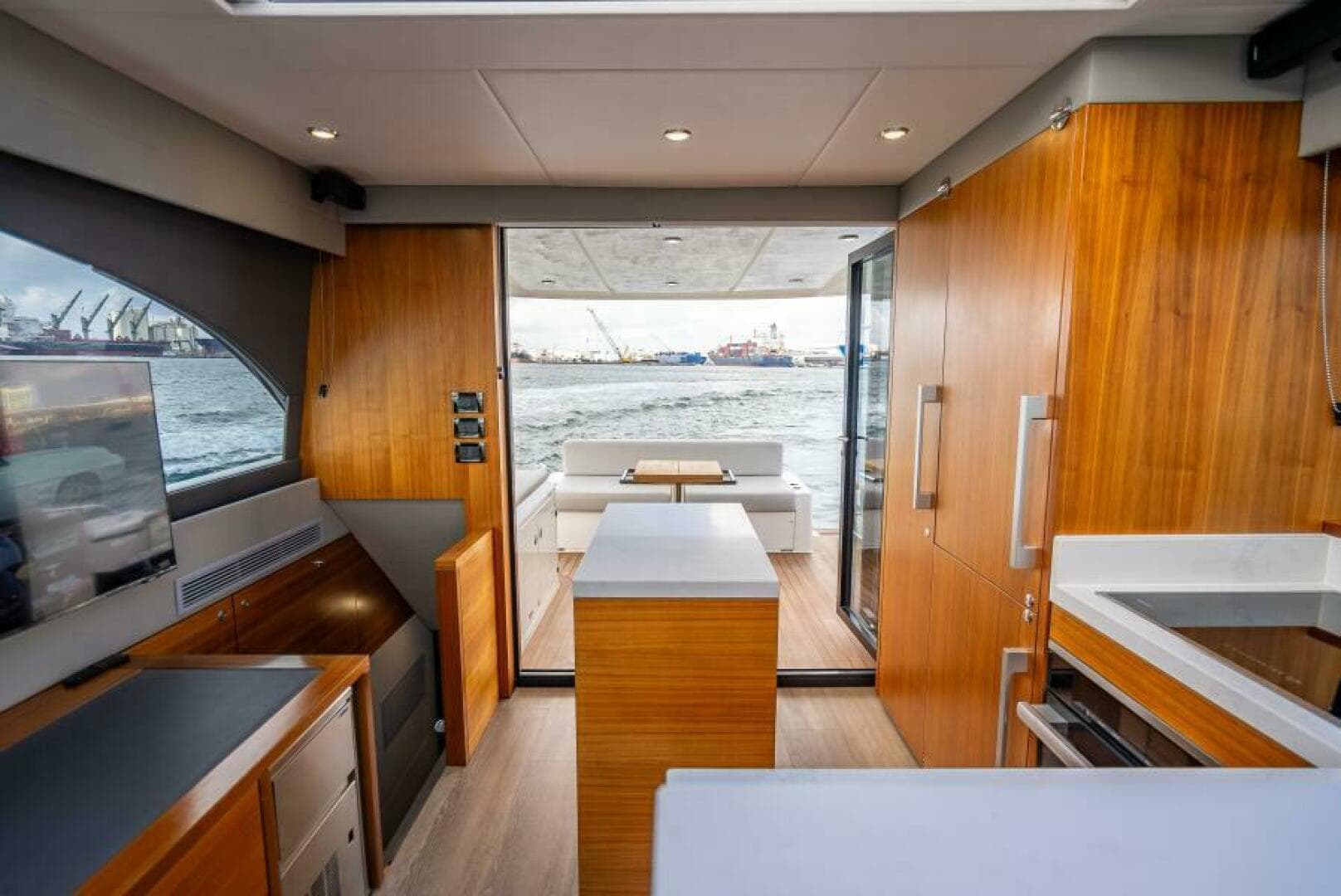 2021 Maritimo X50